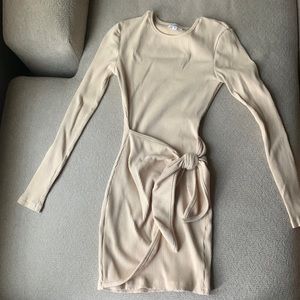 Superdown cream mini dress long sleeve